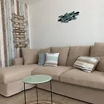 Cosy Studio With Lateral Seaview T57