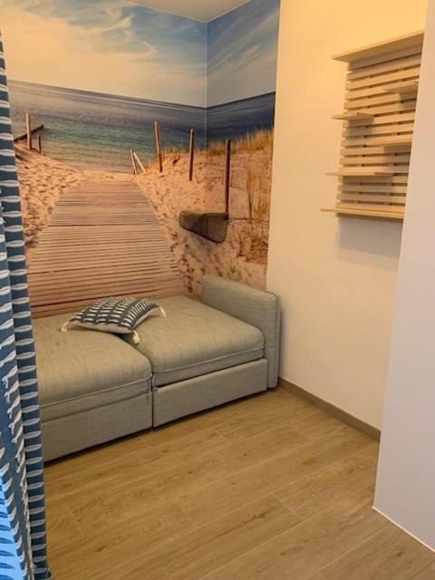 Cosy With Lateral Seaview T57 Oostende