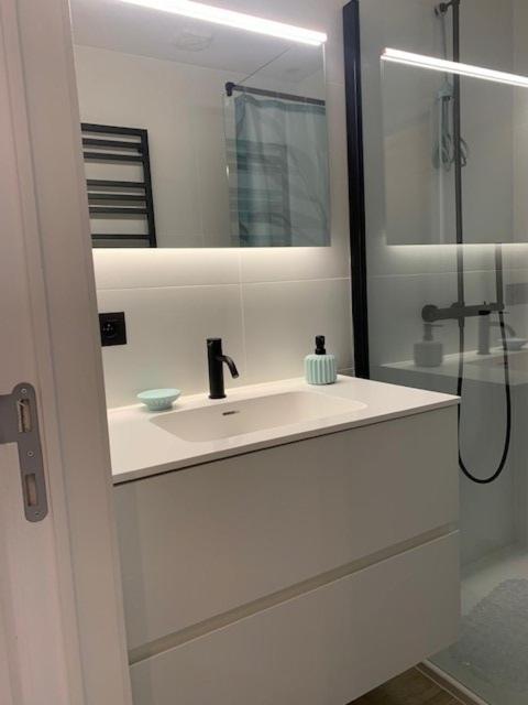 Apartment Cosy With Lateral Seaview T57 Ostend
