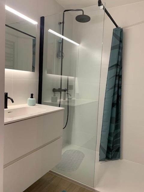 Cosy With Lateral Seaview T57